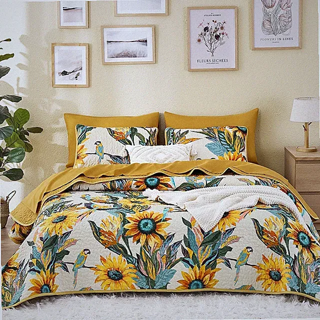 Wake In Cloud - Boho Quilt Set, Floral Bohemian Queen / Full, Amber Beige